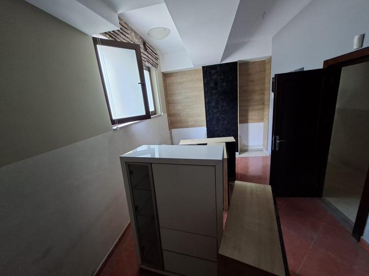 Spațiu comercial, de 95 mp, în Central