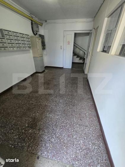 Apartament cu 3 camere decomandat în Micro 4