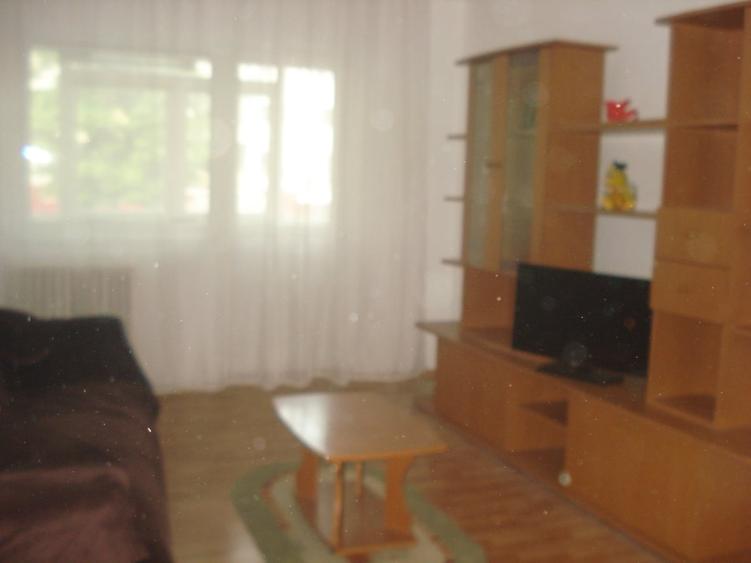 Apartament cu 2 camere decomandat în Dacia