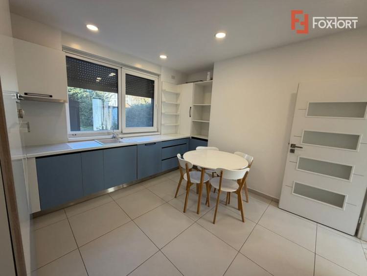 Apartament cu 4 camere decomandat, mobilat în Giroc