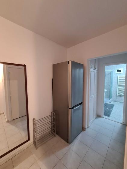 Apartament cu 2 camere decomandat în Exterior Vest