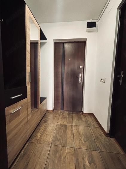 Garsonieră decomandată în Plopilor