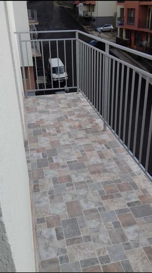 Apartament cu 2 camere decomandat în Florești