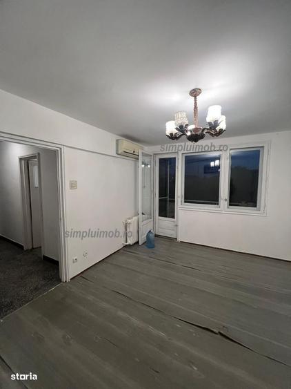 Apartament cu 3 camere semidecomandat în Central