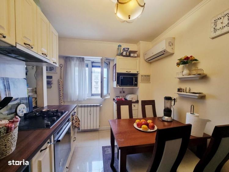 Apartament cu 4 camere decomandat în Unirii