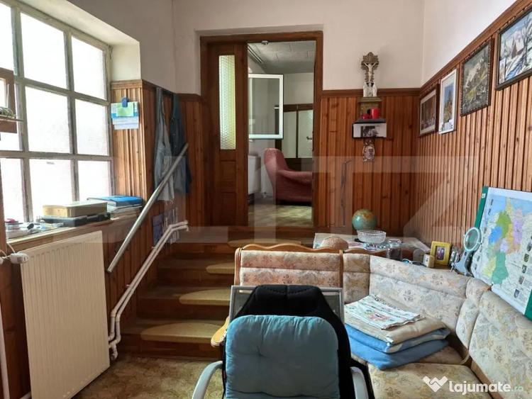 Casa saseasca de vanzare, curte, gradina, teren 3000 mp - Ji - 3