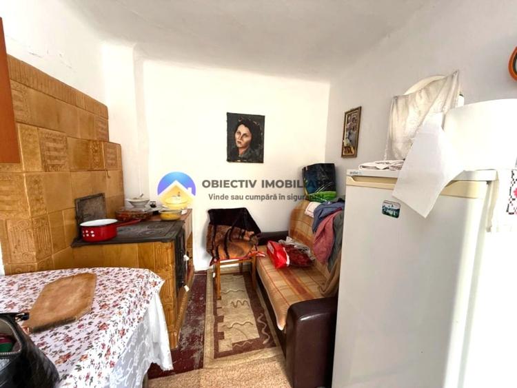 Casă cu 3 camere cu Teren 5062 Mp în Central
