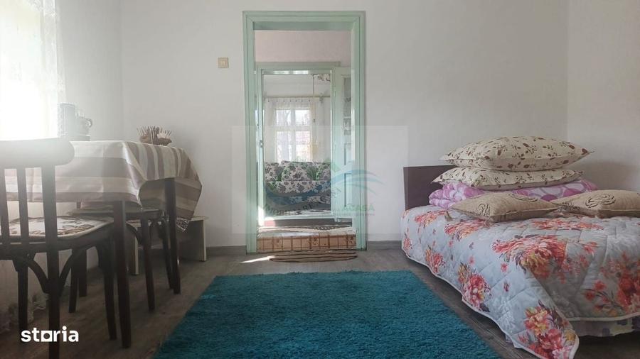 Casă cu 3 camere în Drăgoiești