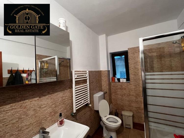 Casă individuală cu 6 camere cu Teren 1741 Mp în Periș