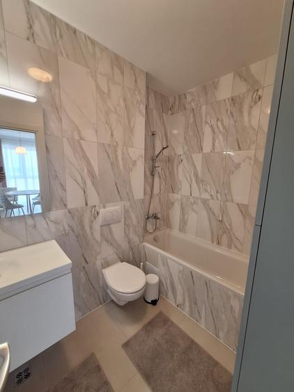 Apartament cu 2 camere decomandat în Lipovei