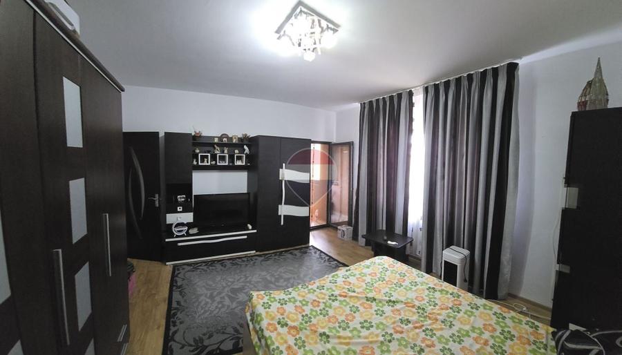 Garsonieră decomandată în Exterior Est