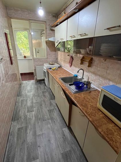 Apartament cu 2 camere semidecomandat în Pajura