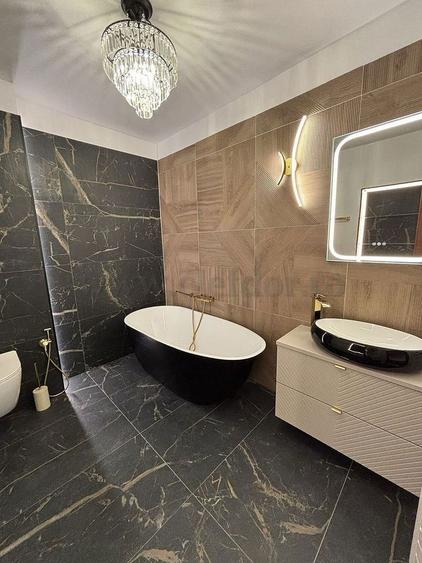 Casă individuală cu 5 camere cu Canalizare în Pipera