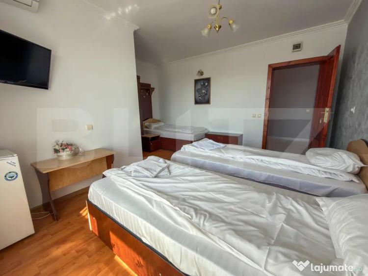Spațiu comercial, de 1,030 mp, în Sânmartin