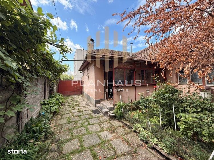 Casă cu 3 camere în Central