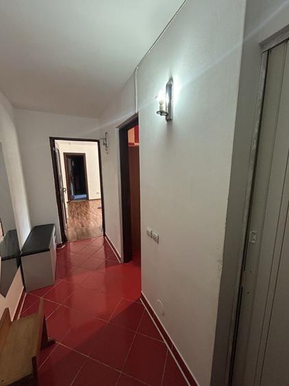 Apartament cu 2 camere semidecomandat în Exterior Vest