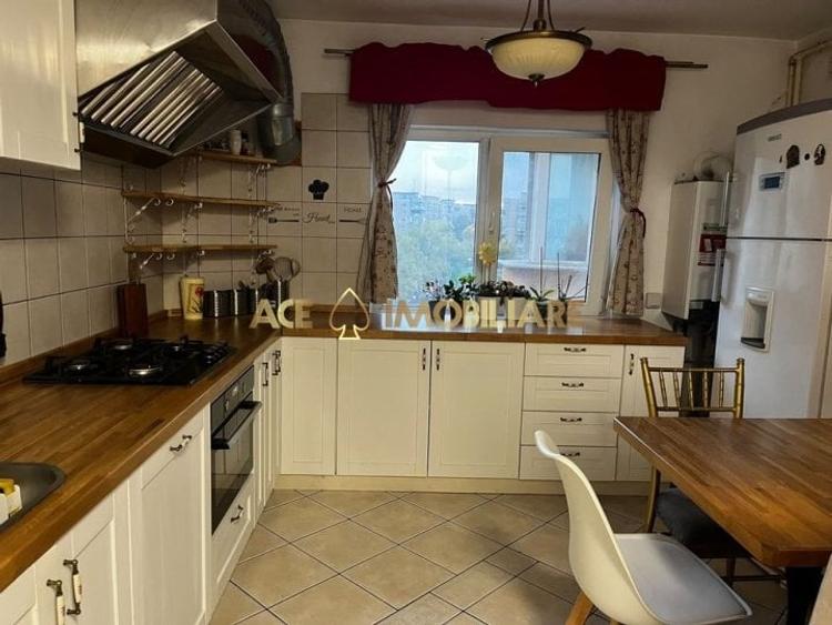 Apartament cu 3 camere decomandat, mobilat în Rahova
