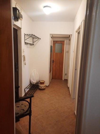 Apartament cu 2 camere decomandat, mobilat în Drumul Taberei