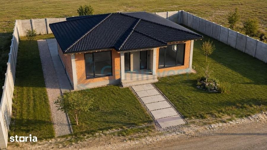 Casa la rosu de vanzare in Santandrei, langa Oradea,Gaminvest,V4704A - 1