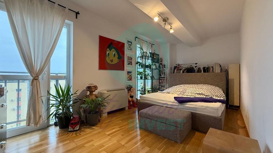 Apartament cu 4 camere decomandat, mobilat în Decebal