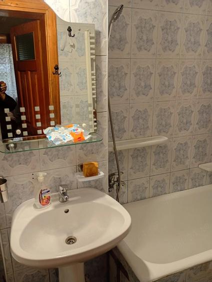 Garsonieră decomandată în Central