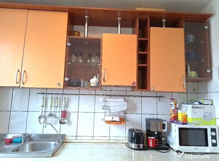 Apartament cu 2 camere semidecomandat în Trivale