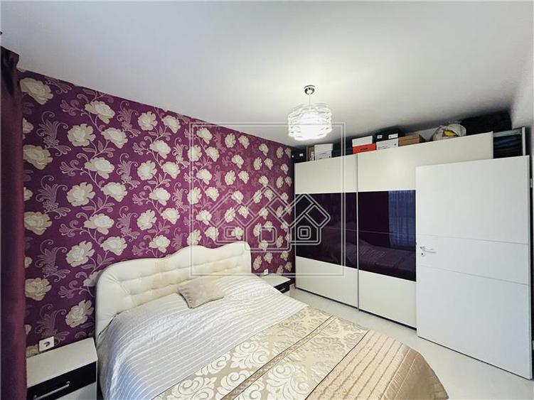 Apartament cu 2 camere decomandat în Exterior Sud