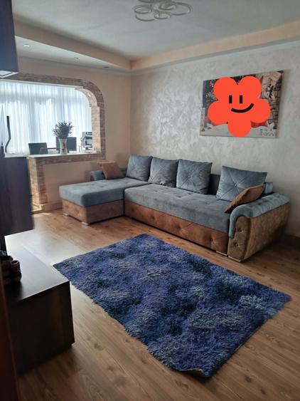 Apartament cu 3 camere decomandat în Narcisa