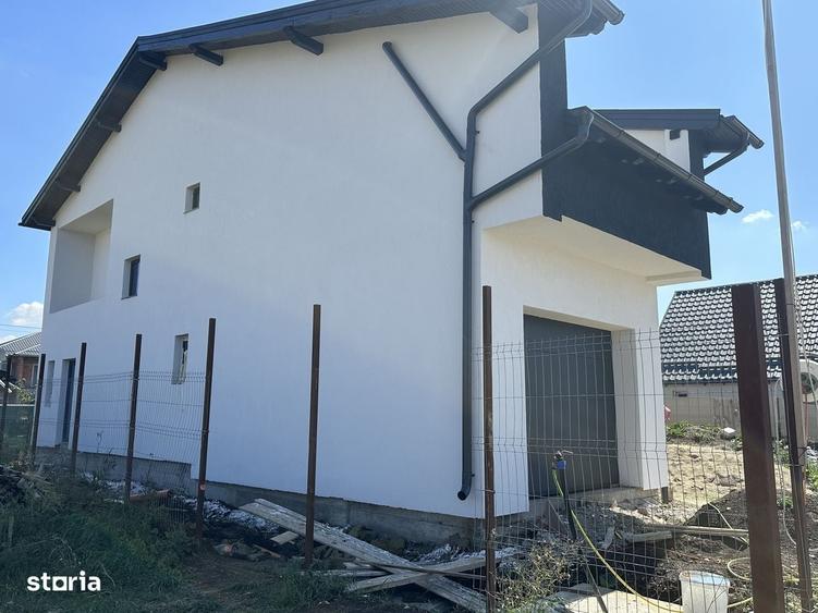 Casă cu 4 camere cu Teren 400 Mp în Bod