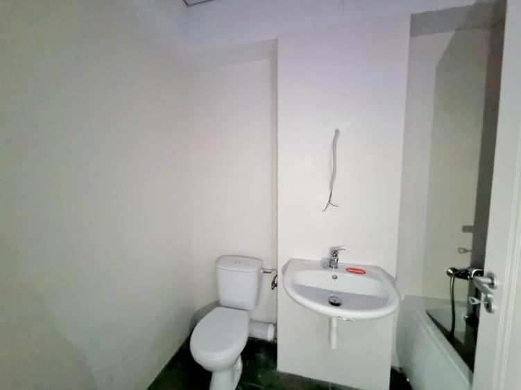 Apartament cu 3 camere decomandat în Țiglina 2