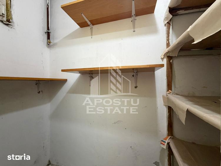 Apartament cu 2 camere semidecomandat în Girocului