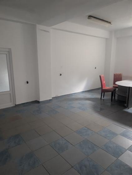 Casă cu 6 camere cu Centrală Termică în Giulești