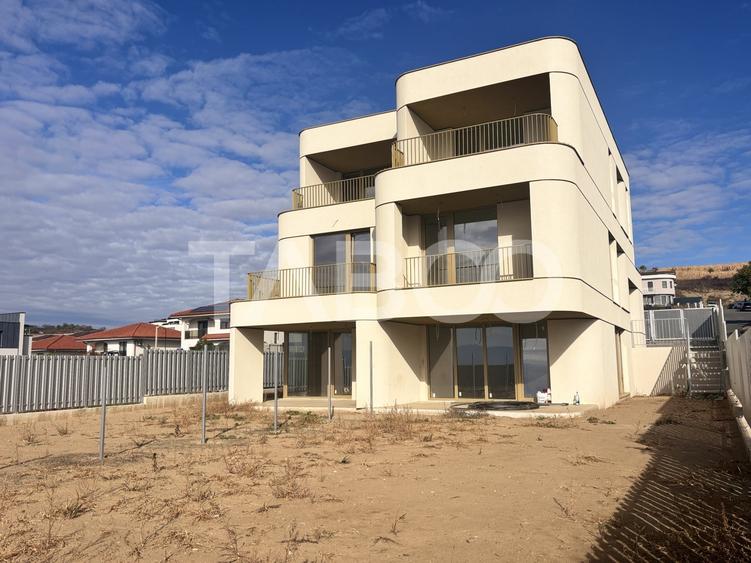 Duplex cu 5 camere cu Canalizare în Iris