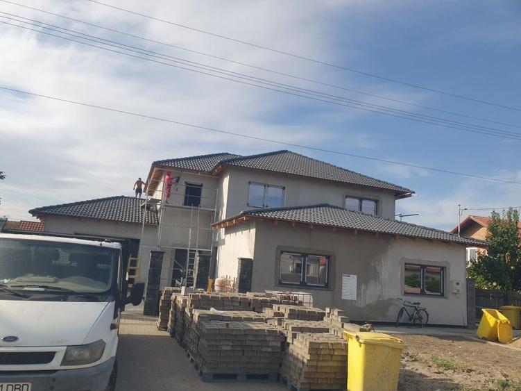 Casă cu 4 camere în Central