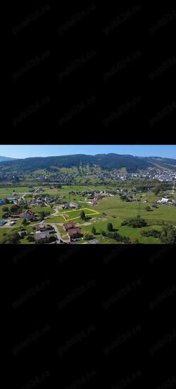 Teren de 2421 mp, în Est