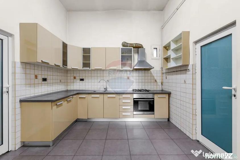 Casă cu 4 camere cu Teren 500 Mp în Podgoria