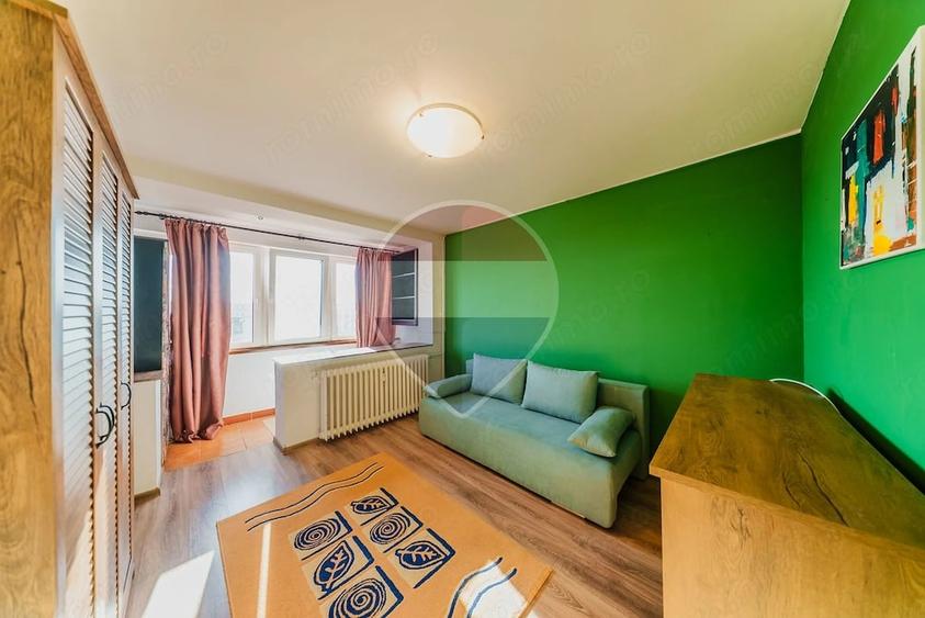 Apartament cu 2 camere decomandat în Romanilor