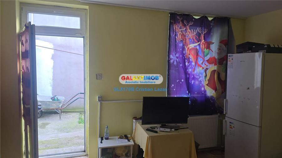 Casă cu 3 camere cu Teren 316 Mp în Giulești