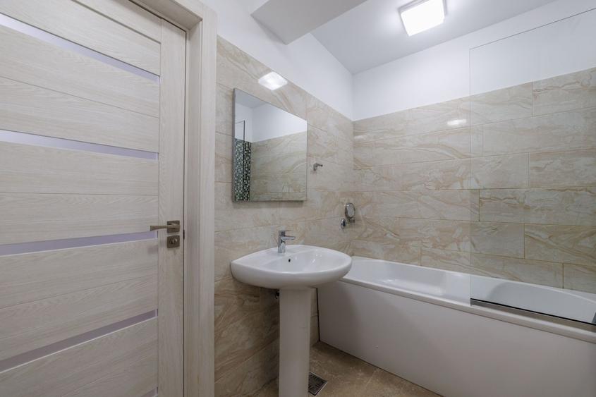 Apartament cu 3 camere decomandat, mobilat în Găvana