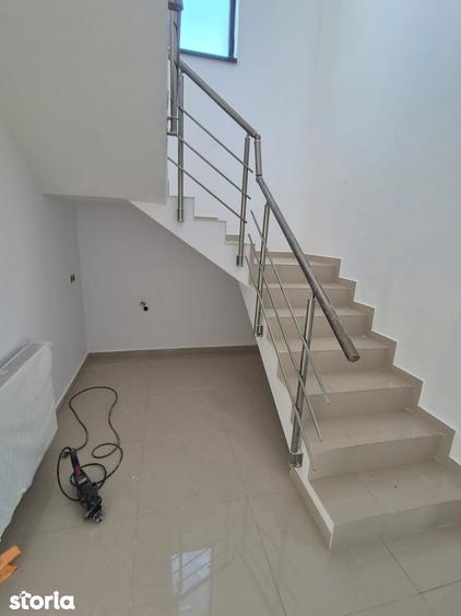 Casă cu 4 camere cu Teren 1120 Mp în Cornetu