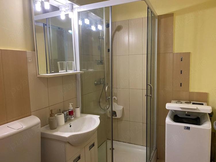 Apartament cu 2 camere decomandat în Ultracentral