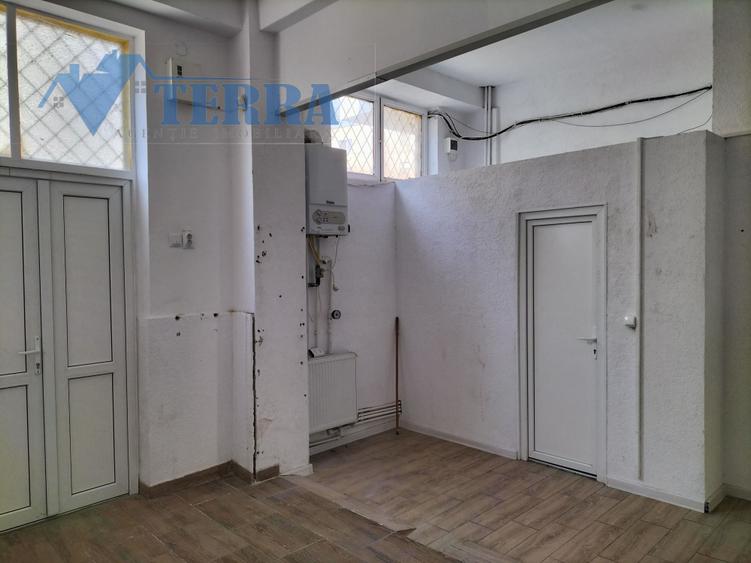 Spațiu comercial, de 68 mp, în Central