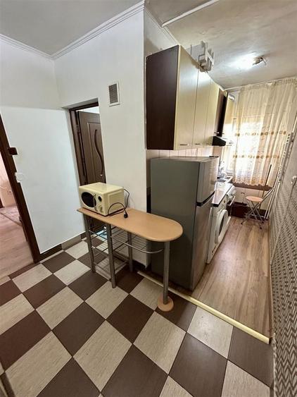 Apartament cu 2 camere nedecomandat în Nufărul