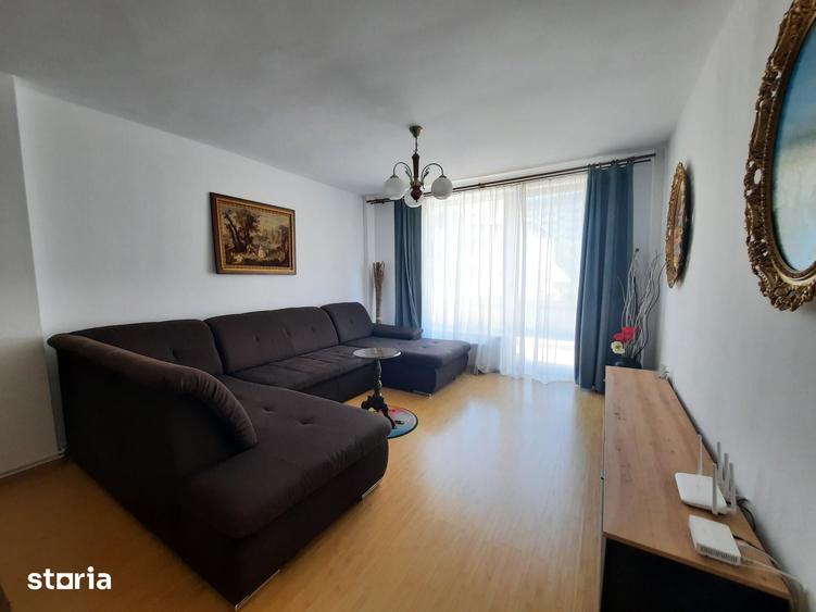 Apartament cu 4 camere decomandat în Central