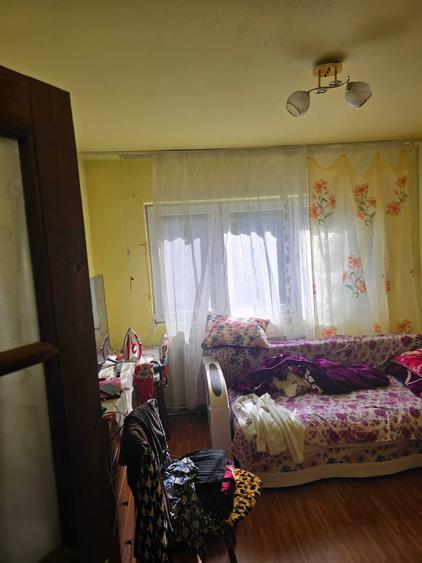 Vand apartament 2 camere situat pe strada viitorului bloc 9A, sc2,etaj 2, ap.29. Pret negociabil 32500 de euro. Contact: 0034603258553. - 4