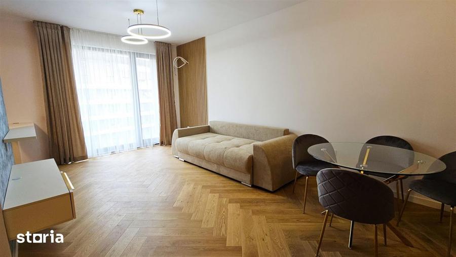 Apartament cu 3 camere semidecomandat, mobilat în Plopilor