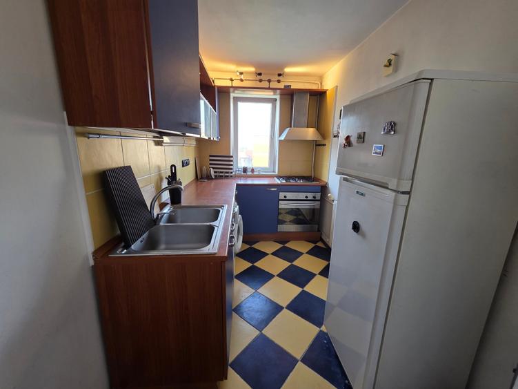 Apartament cu 2 camere semidecomandat în Tineretului
