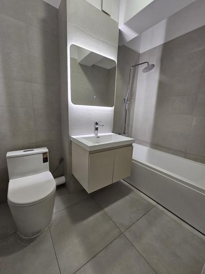 Apartament cu 3 camere decomandat în Lujerului