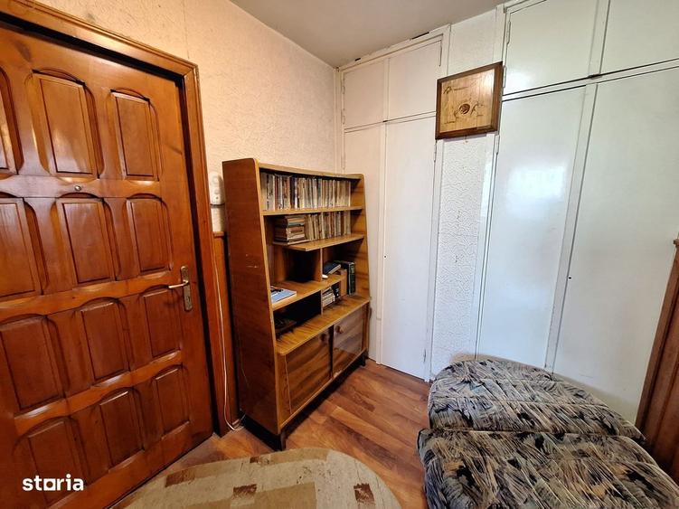 Apartament 3 camere decomandate zona Cora - 3