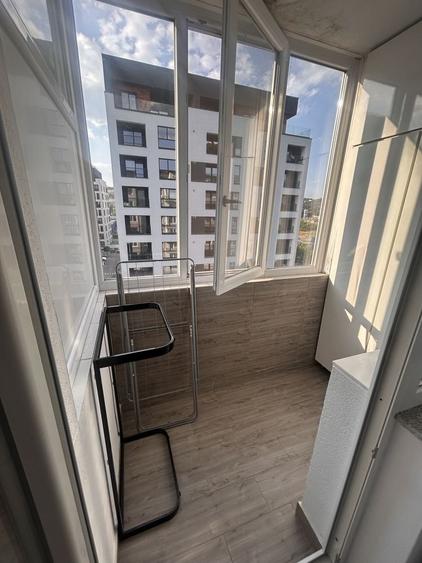 Apartament cu 2 camere semidecomandat în Florești